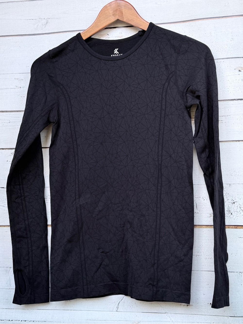 Kyodan Seamless Geometric Active Long Sleeve Top with Thumbholes - XS /S